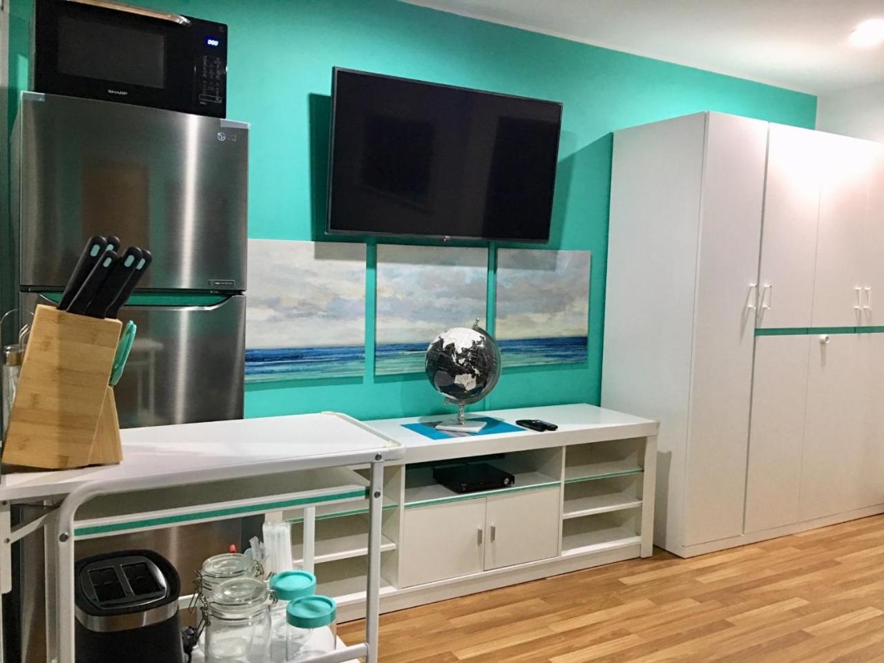 White Turquoise - 1 Bedroom -